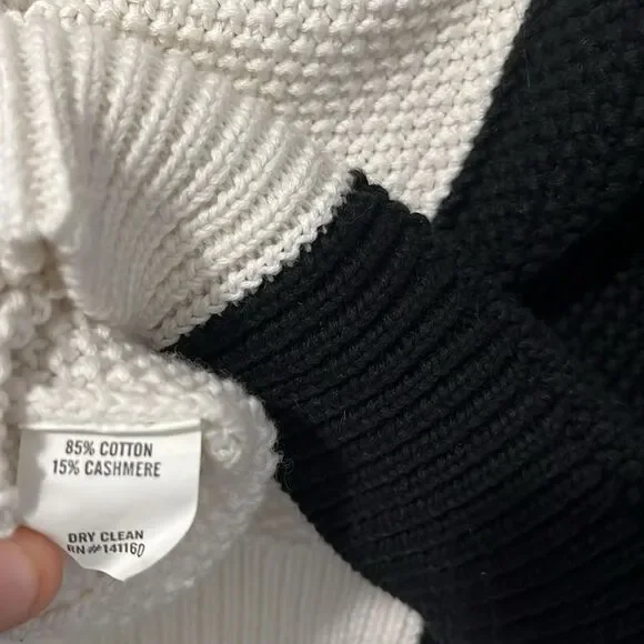 TODD & DUNCAN Black and White Color Block Cropped Long Sleeve Sweater, Size S - Picture 9 of 9